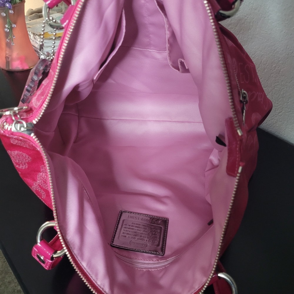 Coach Poppy Graffiti Scribble Shoulder Bag - Picture 10 of 15